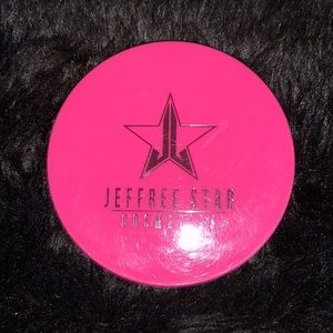Jeffree Star highlighter